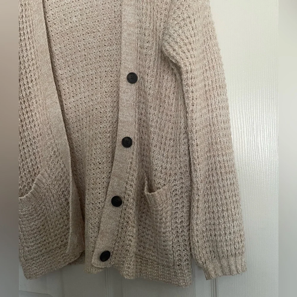 American Eagle Outfitters Cream Size Small Button-Up Knit Cardigan